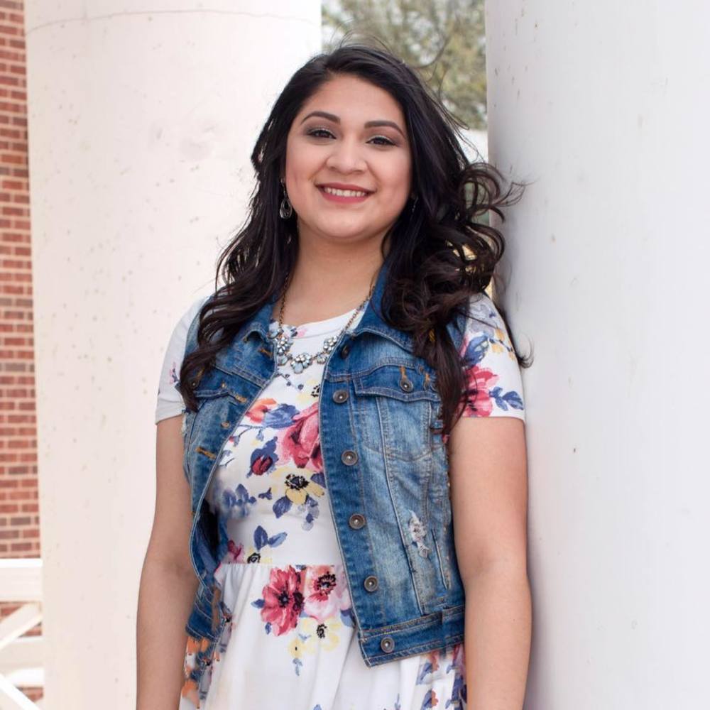 Meet your Posher, Monica